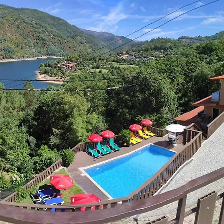 Casa Encosta Do Rio-ferias No Geres Lejlighed