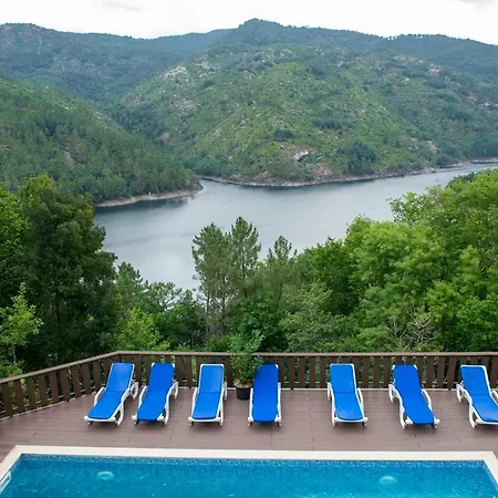 Casa Encosta Do Rio-ferias No Gerês